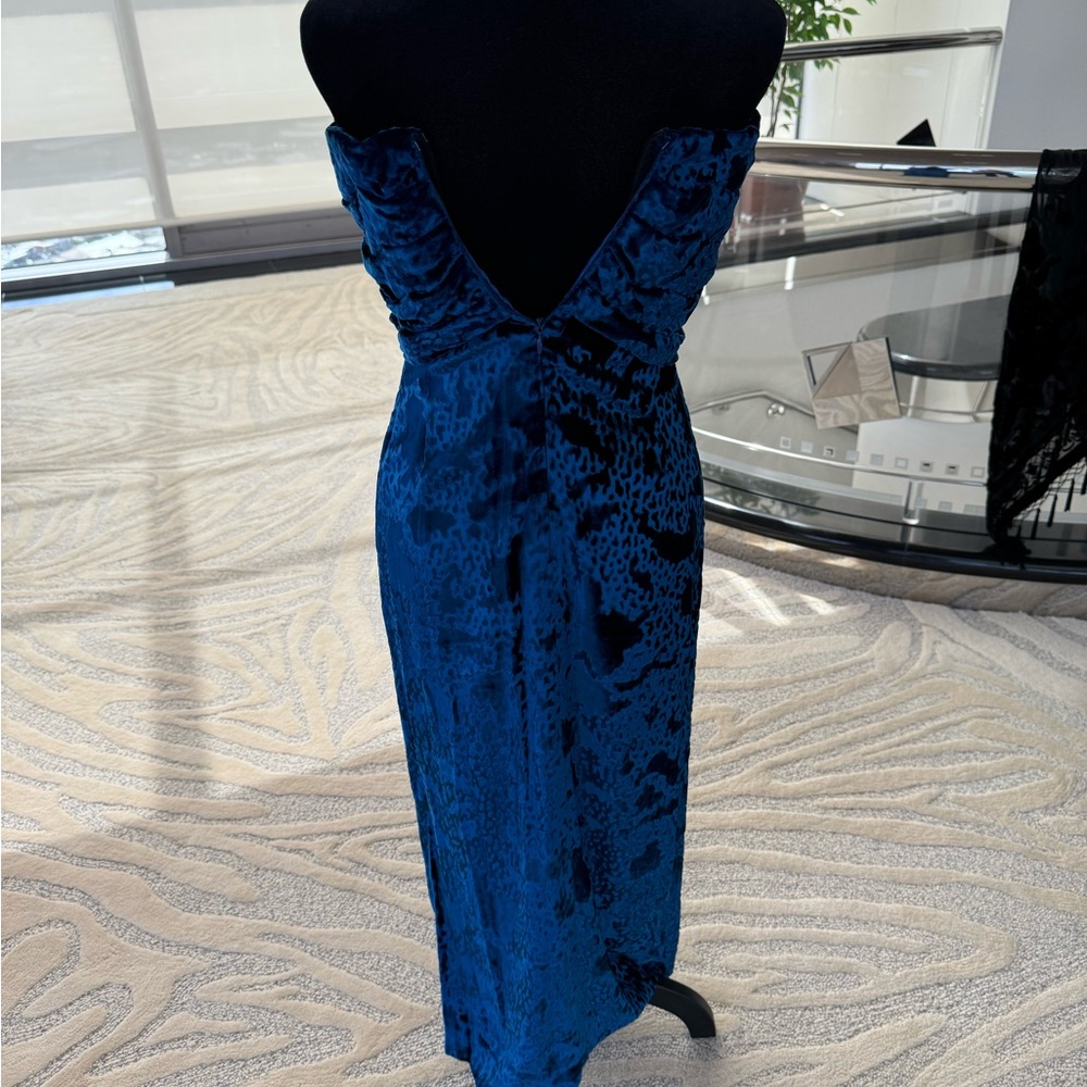 Vintage Hanae Mori Paris Handmade Royal Blue Textured Velvet Silk Gown - Picture 3 of 9